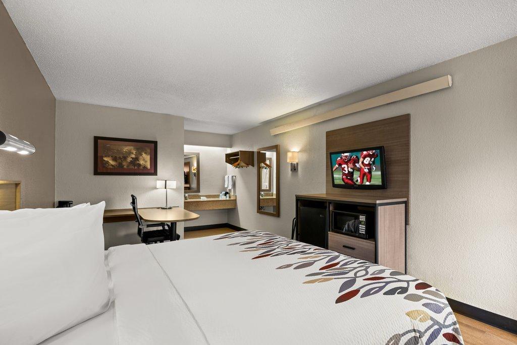 Red Roof Inn Detroit - Royal Oak/Madison Heights Bagian luar foto