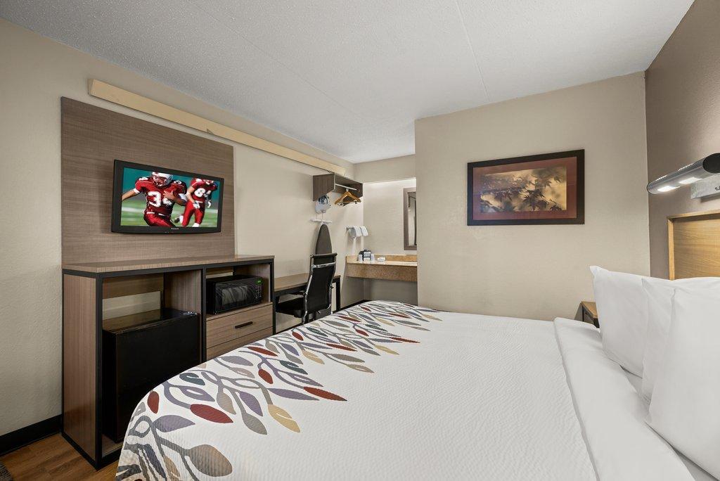Red Roof Inn Detroit - Royal Oak/Madison Heights Bagian luar foto
