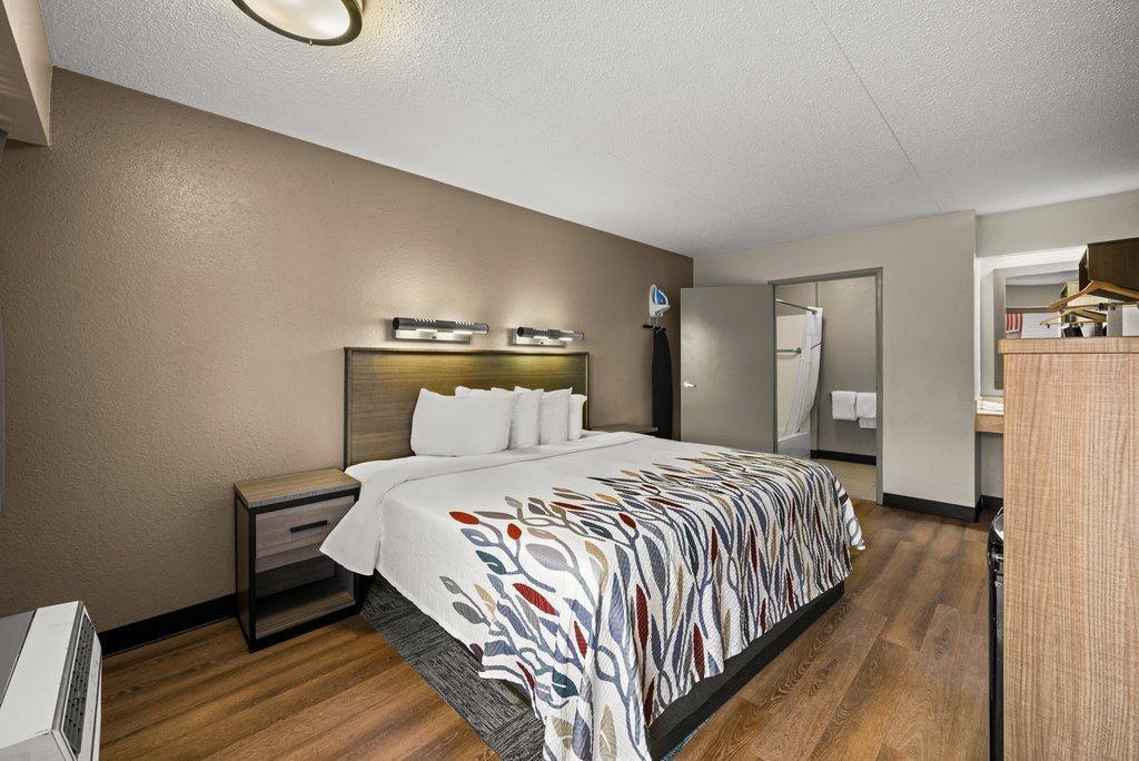 Red Roof Inn Detroit - Royal Oak/Madison Heights Bagian luar foto