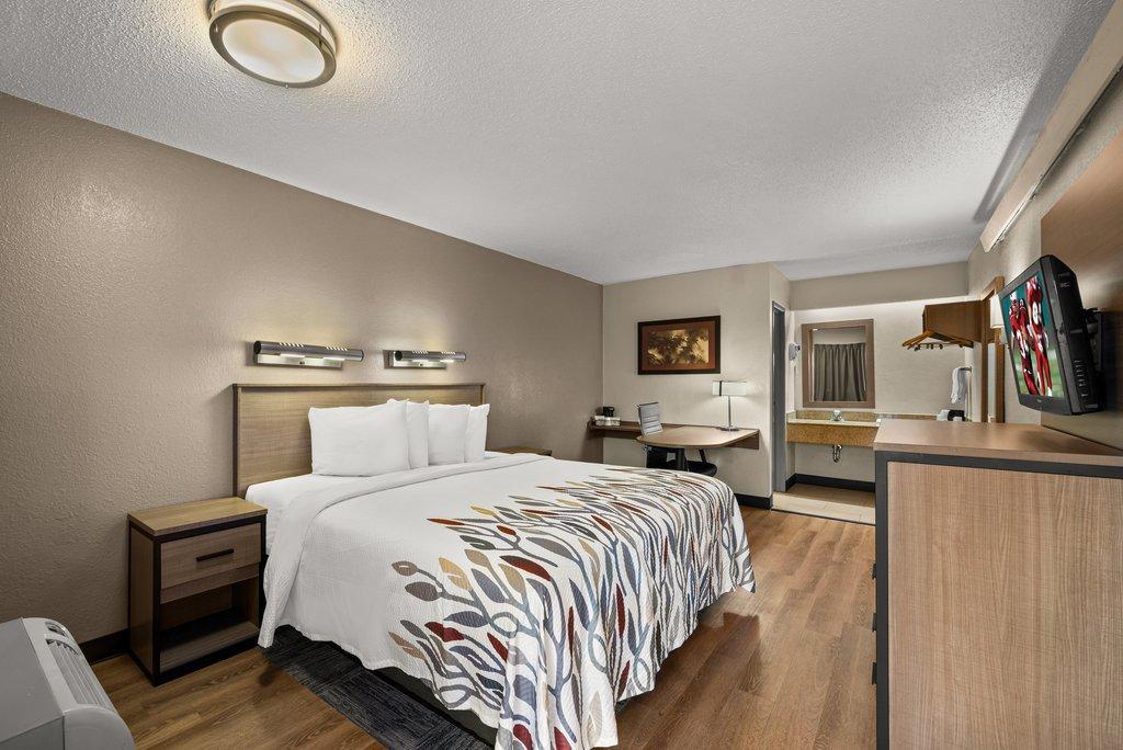 Red Roof Inn Detroit - Royal Oak/Madison Heights Bagian luar foto