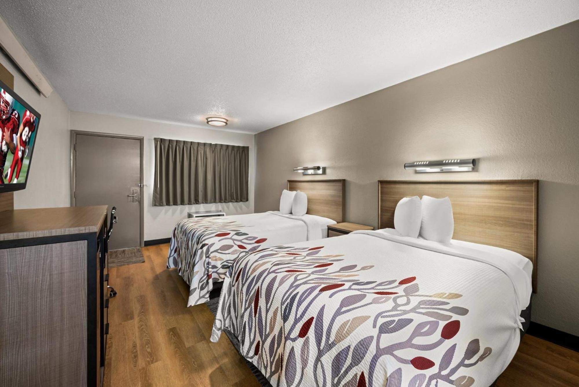 Red Roof Inn Detroit - Royal Oak/Madison Heights Bagian luar foto